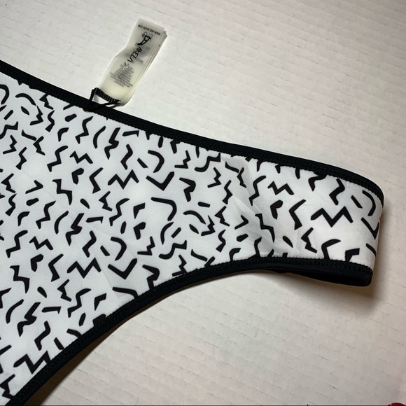 Sz. Lg Akela Surf reversible bikini bottom NWOT - Picture 14 of 16